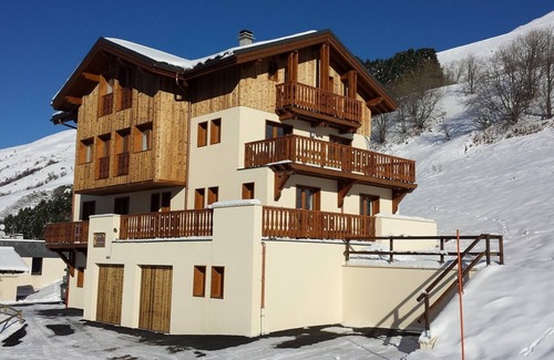 Les Menuires Ski Chalet | large spacious cottage on an ideal site for winter sports, summer and relaxation !
