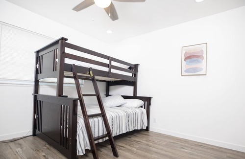 Fountain Valley House | Large & spacious 5 bedroom home, Orange County, CA