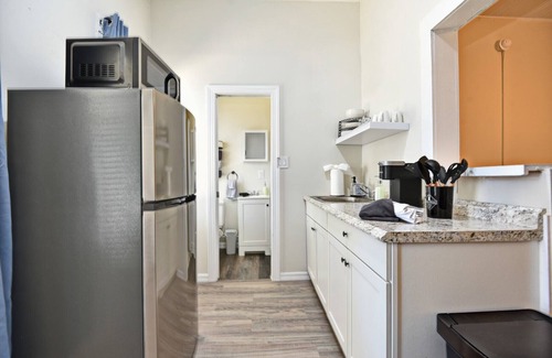 Winter Garden Apartment | Large Studio Apartment Near Downtown