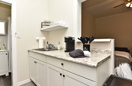 Winter Garden Apartment | Large Studio Apartment Near Downtown