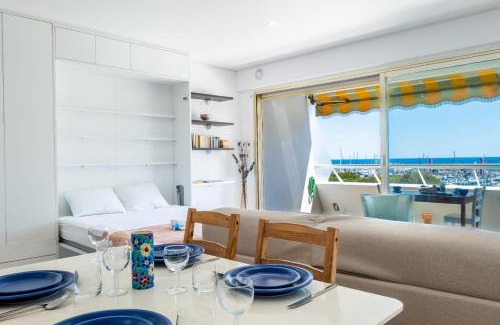Villeneuve Loubet Beach Apartment | Large studio with a breathtaking view of the sea