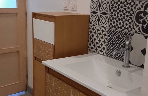 Regusse Apartment | Large studio with terrace, discount on second and subsequent weeks.