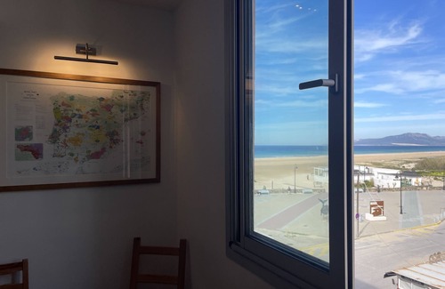 Bolonia Apartment | Large Stylish Beachside 3 Bedroom Apartment, on Tarifa beach