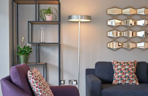 Grand Canal Dock Condo | Large Stylish, Bright & Luxurious 2 Bed Apartment