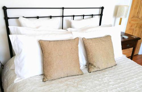 Ore House | Large Sunny King-Size En-Suite