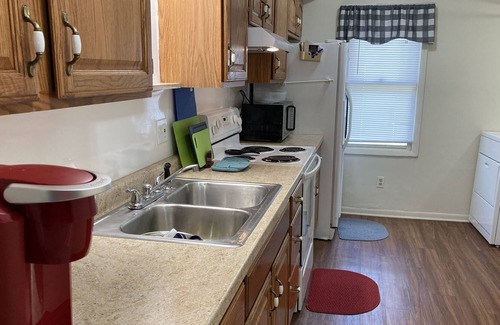 Wilmington House | large townhouse close to WEC, College, Hospital, Roberts Center