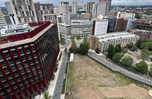 Fairfield Apartment | Large Two Bed & Two Bathroom Penthouse That Sleeps 6