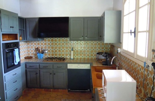 Montpellier de Medillan House | Large vacation home near Royan, quiet pool, large garden