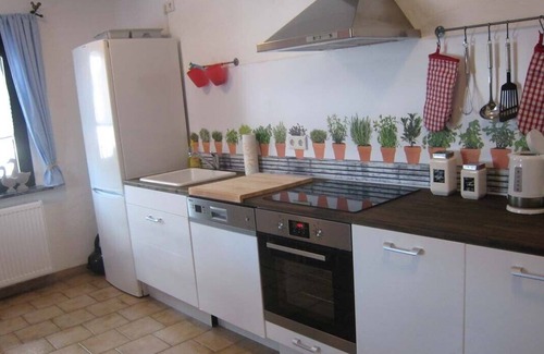 Harperscheid House | Large, very well-kept holiday home with a wonderful garden, 4 star DTV