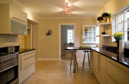 Newlands Villa | Large Villa in Constantia