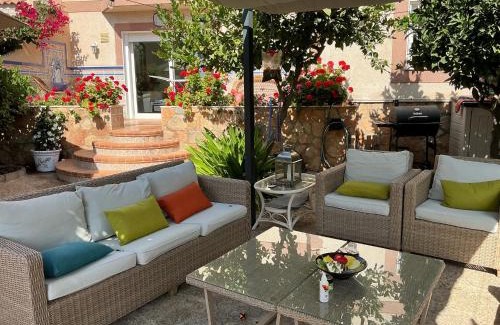 Roquetas de Mar House | Large Villa private pool and garden near beach