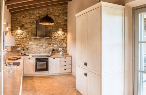 Montaione Villa | Large villa to rent in Tuscany with pool, AC, Wi-Fi, Golf, Tennis, walk to town, views, weddings and celebrations