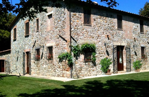 Ficulle Villa | Large Villa with pool overlooking the vineyards between Rome/Florence