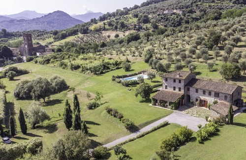 Lucca Villa | Large Villa With Private salty water Pool Only Few Kilometres Outside Lucca Town