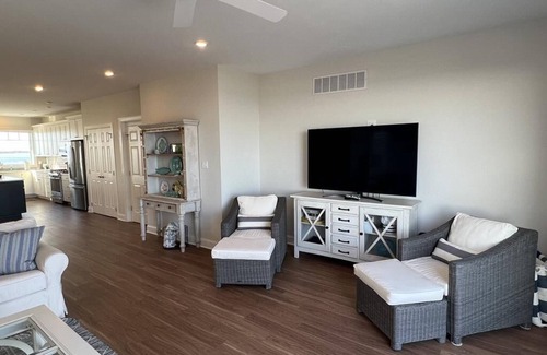Sea Isle City House | Laricks Beach Front Exclusive!