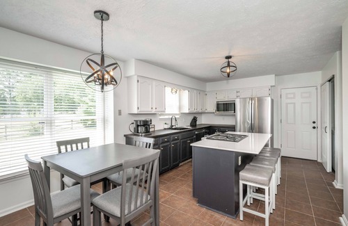 Mason House | Lark Meadow Retreat – Roomy 5 BDR for 10 Just 15 Min to King’s Island!