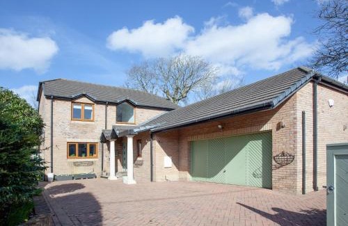 Westward Ho House | Lark Rise
