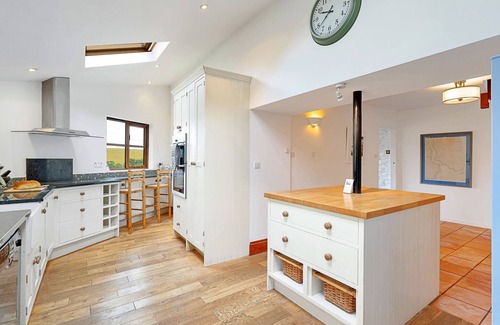 Kingswear Ski Chalet | Larkrise