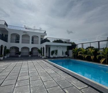 Hyderabad House | LaRosa VillaNova