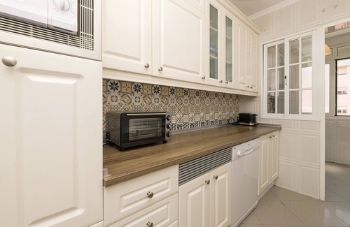 Cadiz House | LAS ADELFAS - Fantastic duplex apartment with free WiFi