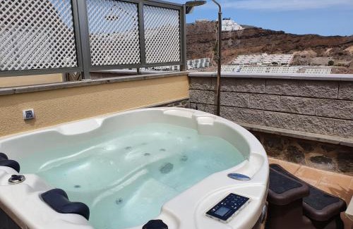 Puerto Rico Apartment | Las Brisas de Puerto Rico with Jacuzzi