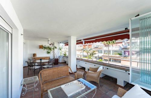 Golden Mile Apartment | Las Cañas Beach apartment in the Golden Mile with private parking, perfect location!