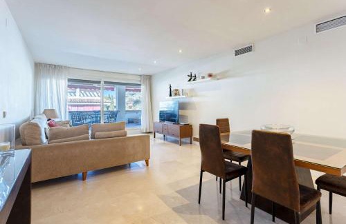 Golden Mile Apartment | Las Cañas Beach apartment in the Golden Mile with private parking, perfect location!