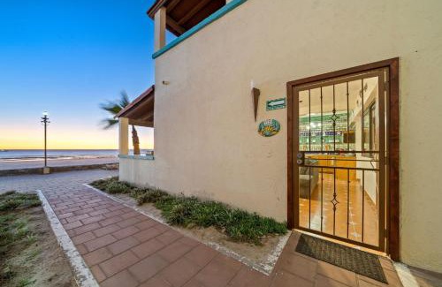 Bella Vista House | Las Gaviotas 2BR 2BA Ocean View 1st FL- 413