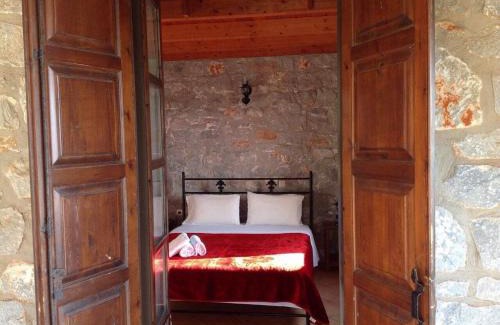 Omales House | Las - Giannakakoy Traditional Stone Houses