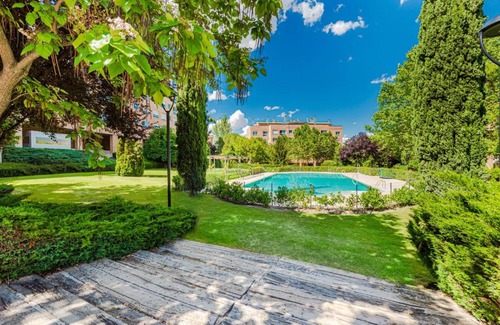 Hortaleza Apartment | Las Huertas - Modern Accommodation in Madrid Conde Orgaz
