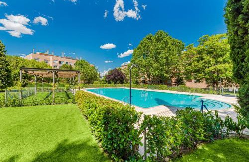 Hortaleza Apartment | Las Huertas - Modern Accommodation in Madrid Conde Orgaz