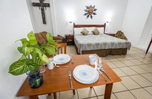Ruta Independencia Hotel | Las Mariposas Hotel & Studios