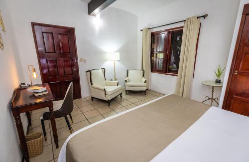 Ruta Independencia Hotel | Las Mariposas Hotel & Studios