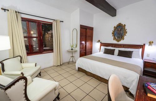 Ruta Independencia Hotel | Las Mariposas Hotel & Studios