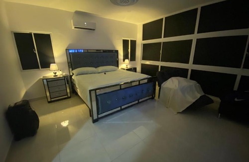 Las Piedras House | Las orquídeas house