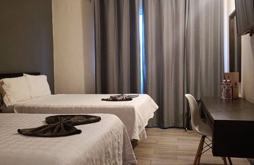 Zona Minerva Hotel | Las Pérgolas