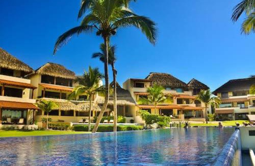 Ixtapa - Zihuatanejo Apartment | Las Palmas Luxury Villas