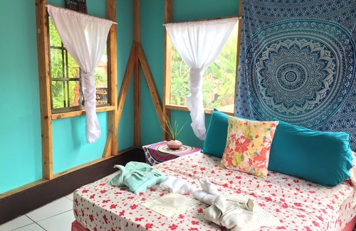 Little Corn Island Hotel | Las Palmeras Beachfront Hotel