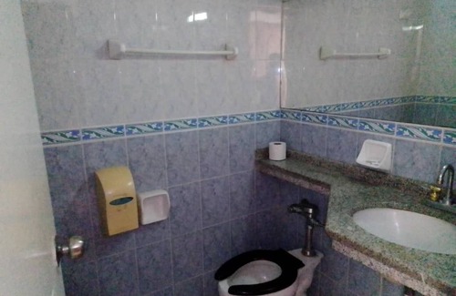 Macuto Hotel | LAS QUINCE LETRAS MACUTO