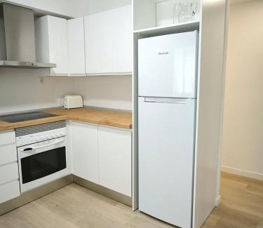 Zaragoza Centro Apartment | Las Torres del Centro by Alogest - parking opcional