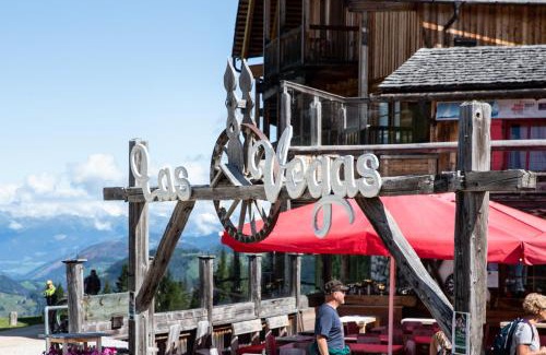 Badia Cabin | Las Vegas Lodge