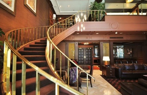 Downtown Las Vegas Hotel | Las Vegas Nightlife Experiences At Your Doorstep! 2 Affordable Units Near Strip!