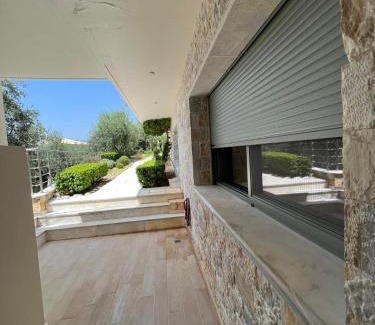 Diasella Apartment | Las Vergas - Enjoy our swimming pool in Kalamata, Greece