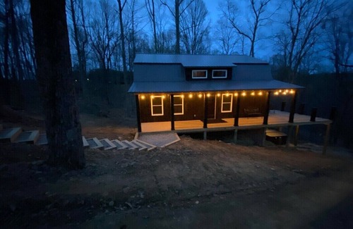 Rockbridge Cabin | Last Minute and Early Bird Discount -20 Acres in Hocking Hills-Black Bear Cabin