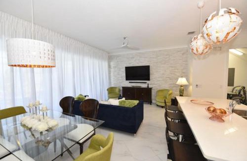 Sandy Ridge House | Last Minute Disney Getaway! Private Pool, Hot Tub & Games Room. Book Now! #17588
