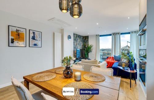 Camden Town with Primrose Hill Apartment | Last-Minute Grabs l Cozy Apt in Camden Town By Capital Retreats Short Lets & Serviced Accommodation London With Balcony, Free WiFi