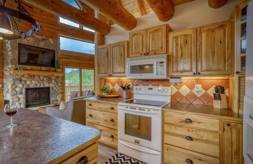 Pagosa Highlands House | Last-Minute Summer Escape! 10% Discounts for August Only!