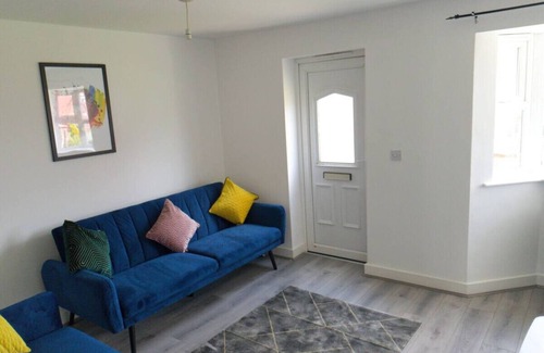 Appleton House | Latchford Mews - Vibrant & Modern Four Bed House