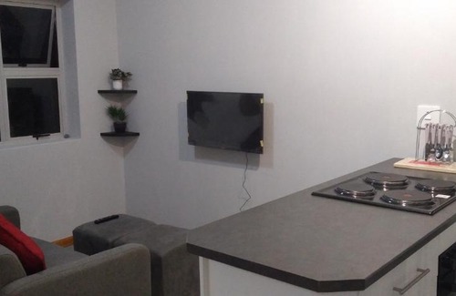 Port Elizabeth Apartment | Lathitha Self-Catering