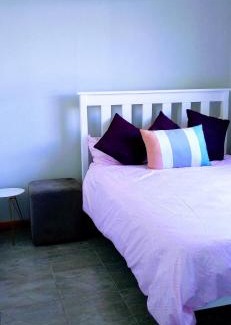Port Elizabeth Apartment | Lathitha Self-Catering